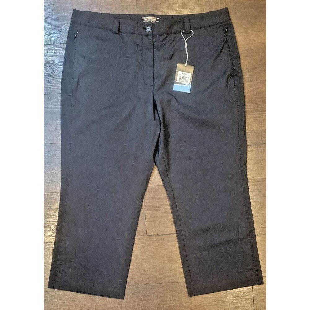 NWT Nike Golf Women’s Tour Performance Dri-Fit cropped pants, size 18, capris